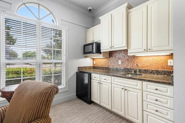 $409,500 | 2052 Alta Meadows Lane, Unit 2212, Delray Beach, FL 33444