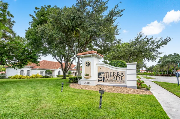 $409,500 | 2052 Alta Meadows Lane, Unit 2212, Delray Beach, FL 33444
