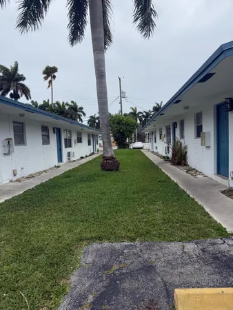 $1,650 | 237 Southeast Park Street, Unit A, Dania Beach, FL 33004