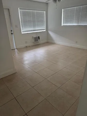 $1,650 | 237 Southeast Park Street, Unit A, Dania Beach, FL 33004