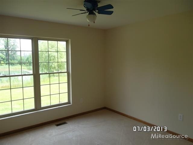 5483 Roberts Road Marine City, MI 48039 - Photo 11 of 16 31155380-10.JPG