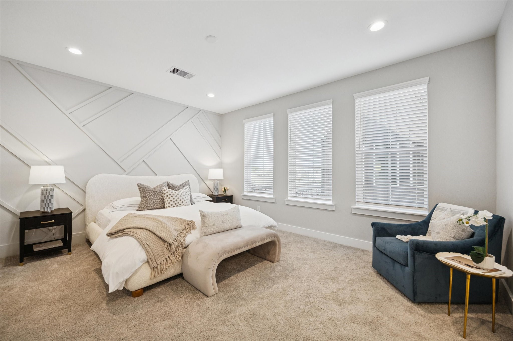 719 Thornton Road, Unit C Houston, TX 77018 - Photo 25 of 45 a bedroom with bed couch and window