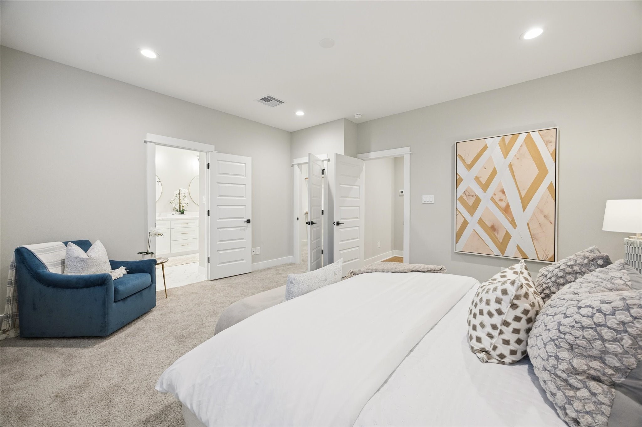 719 Thornton Road, Unit C Houston, TX 77018 - Photo 27 of 45 a bedroom with a large bed and furniture