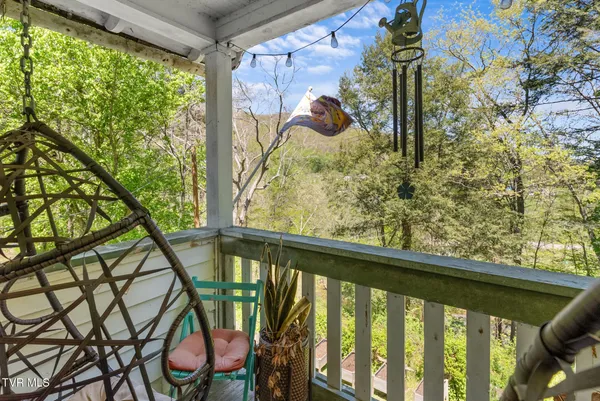 $299,000 | 2170 Saltville Highway, Saltville, VA 24370