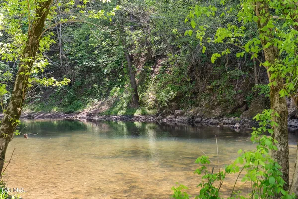 $299,000 | 2170 Saltville Highway, Saltville, VA 24370