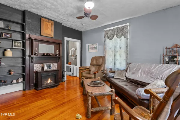 $299,000 | 2170 Saltville Highway, Saltville, VA 24370