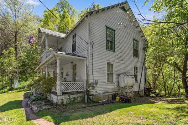 $299,000 | 2170 Saltville Highway, Saltville, VA 24370
