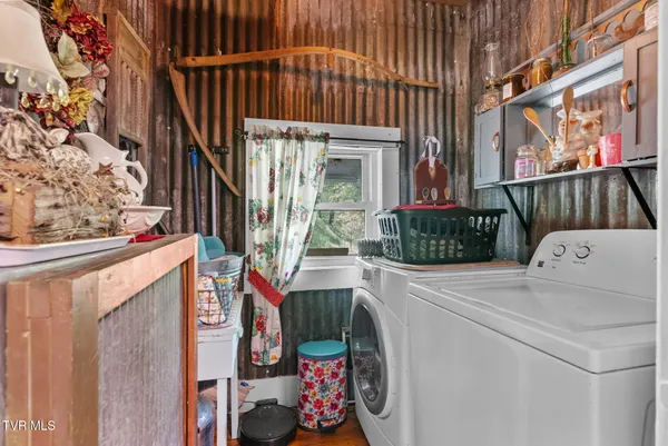$299,000 | 2170 Saltville Highway, Saltville, VA 24370