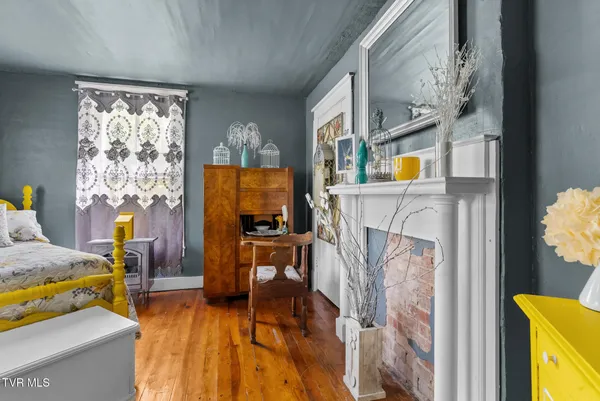 $299,000 | 2170 Saltville Highway, Saltville, VA 24370