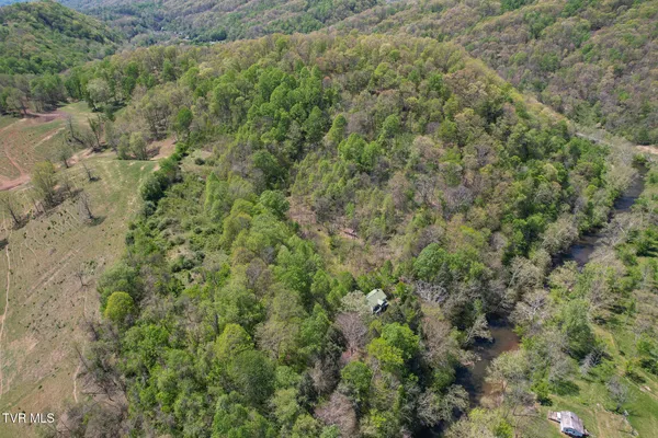 $299,000 | 2170 Saltville Highway, Saltville, VA 24370