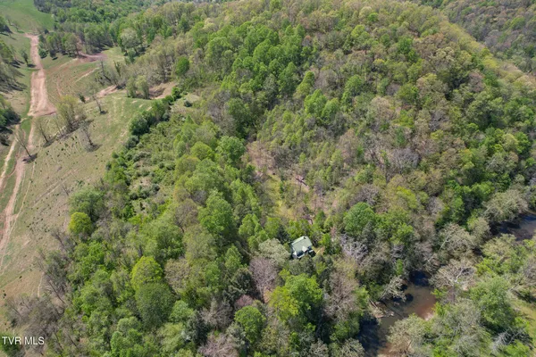$299,000 | 2170 Saltville Highway, Saltville, VA 24370