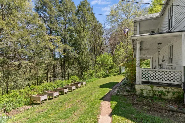 $299,000 | 2170 Saltville Highway, Saltville, VA 24370