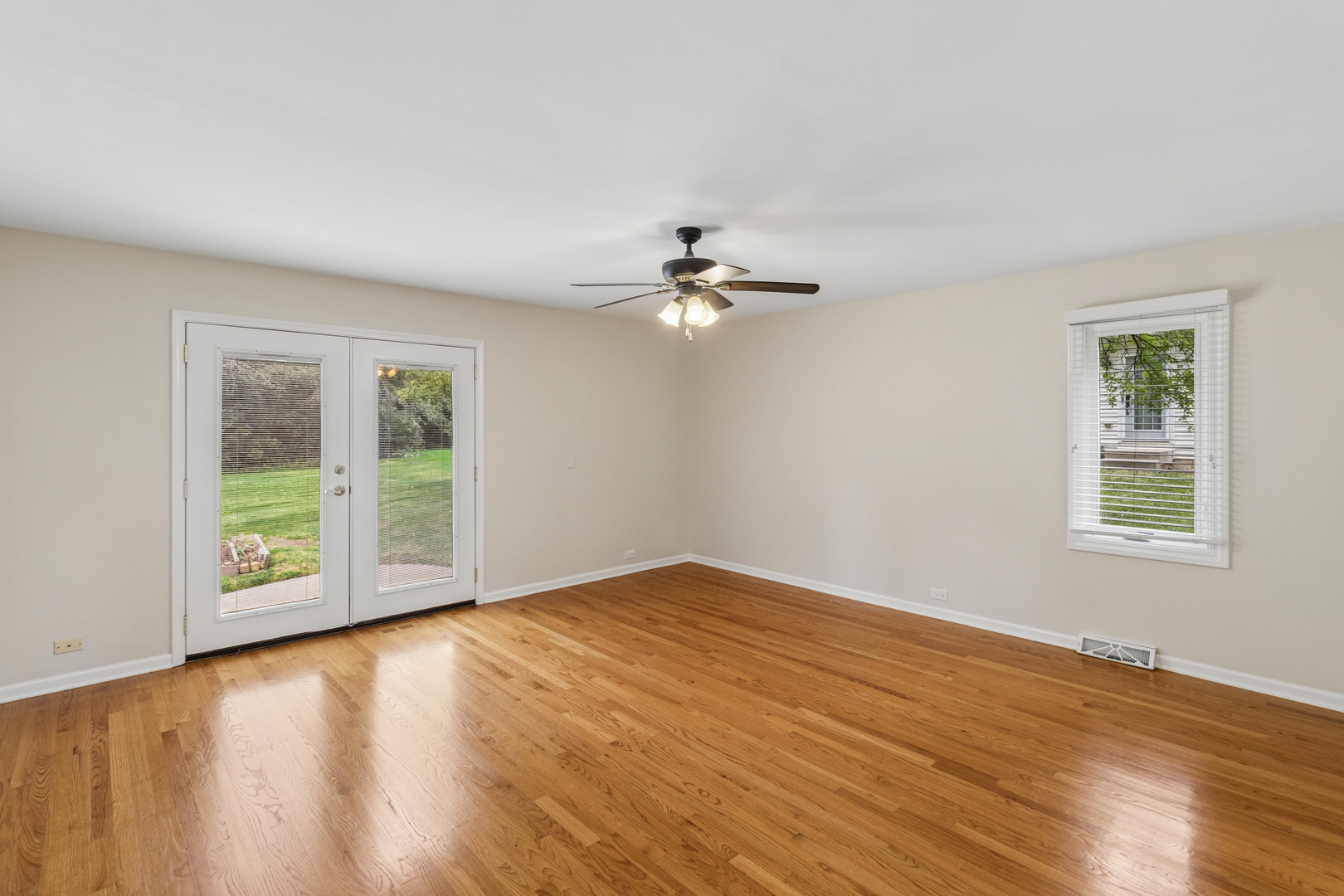 356 Windsor Lane Inverness, IL 60010 - Photo 12 of 20