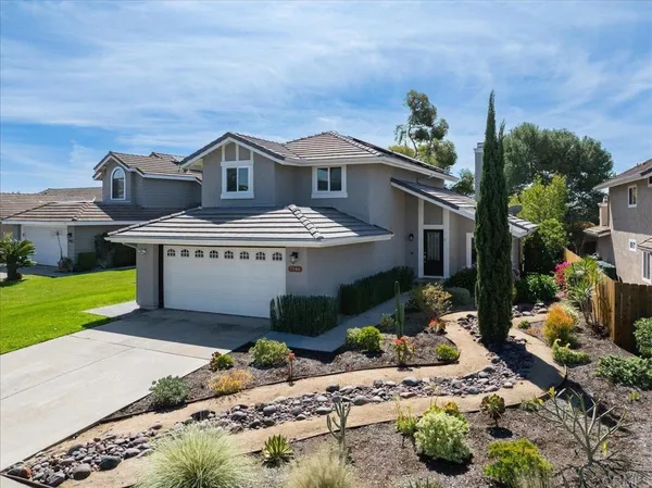 $1,599,000 | 7946 Calle Posada, Carlsbad, CA 92009