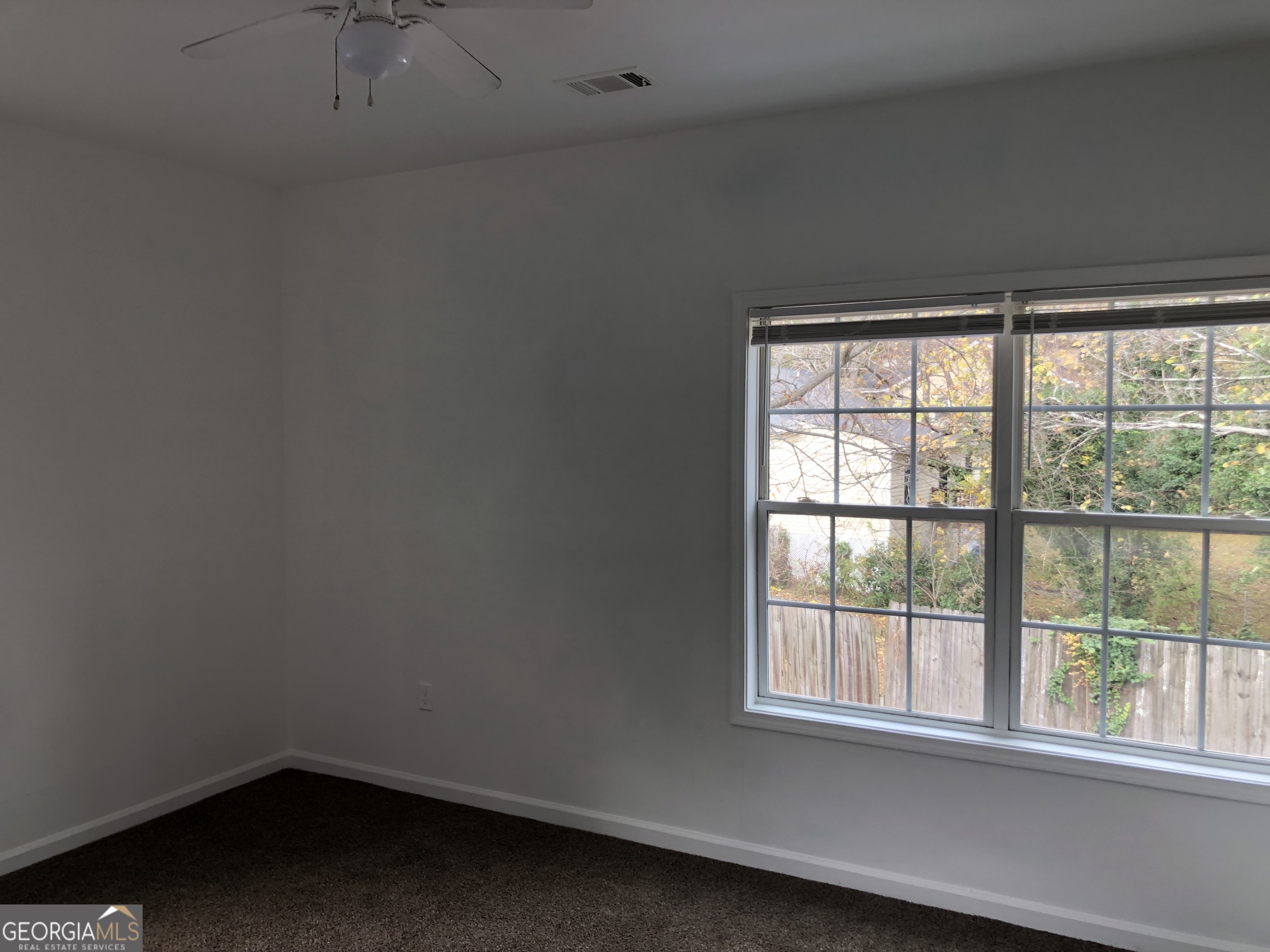 2457 Donald Lee Hollowell Parkway Northwest, Unit A Atlanta, GA 30318 - Photo 4 of 12 a small space with a window