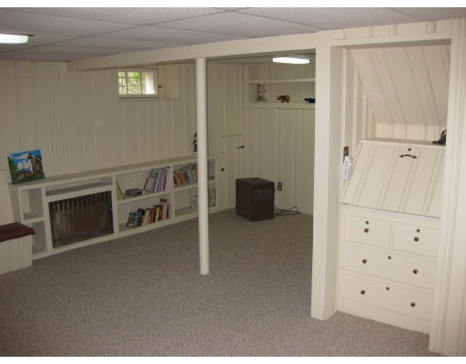 58 Gerald Road Milton, MA 02186 - Photo 11 of 15 Gallery Image 11