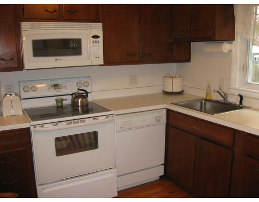 58 Gerald Road Milton, MA 02186 - Photo 4 of 15 Gallery Image 4