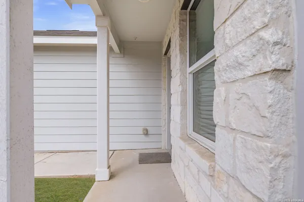 $1,650 | 9422 Somerset Way, San Antonio, TX 78211