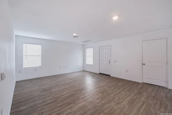 $1,650 | 9422 Somerset Way, San Antonio, TX 78211