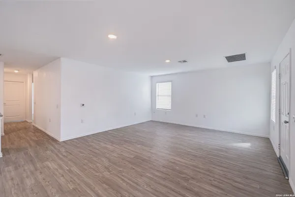 $1,650 | 9422 Somerset Way, San Antonio, TX 78211