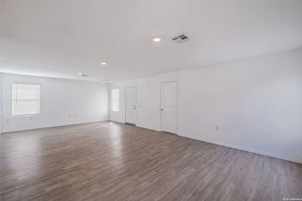 $1,650 | 9422 Somerset Way, San Antonio, TX 78211