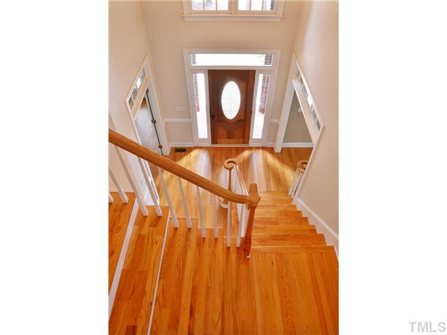 5309 Cosmos Court Raleigh, NC 27613 - Photo 11 of 24 Foyer