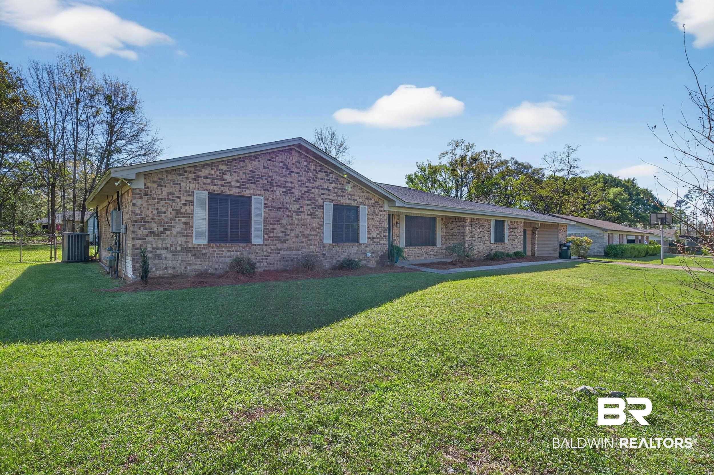 46006 Pecan Lane Bay Minette, AL 36507 - Photo 2 of 40 Ranch-style home with brick siding