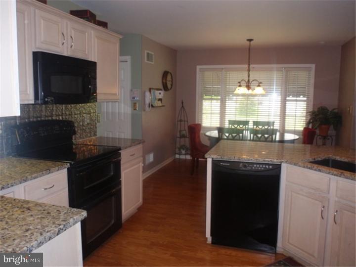 379 Squire Lane Lititz, PA 17543 - Photo 6 of 13