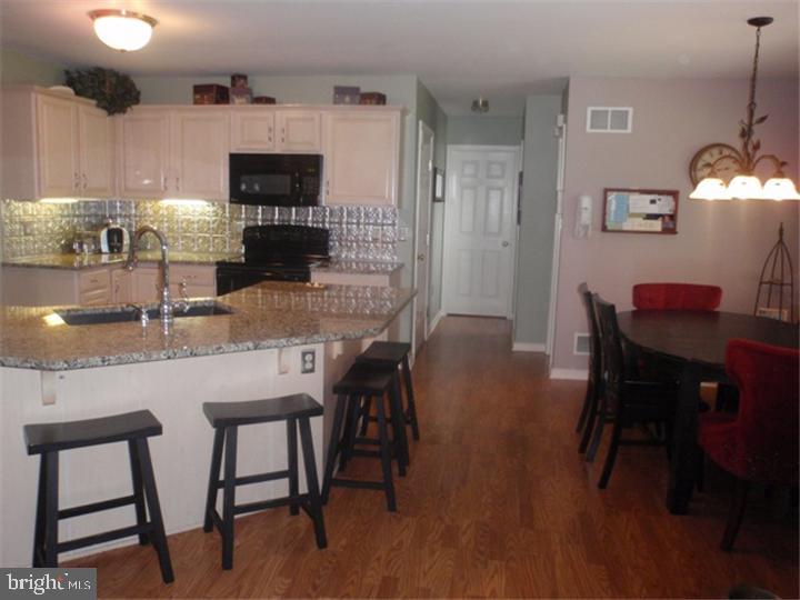379 Squire Lane Lititz, PA 17543 - Photo 9 of 13