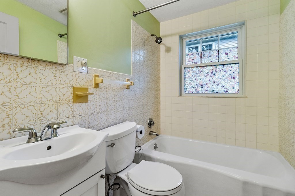 20 Erlandson Road Natick, MA 01760 - Photo 12 of 24