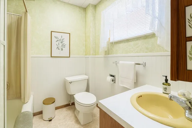 $725,000 | 15 Lakeshore Drive, Manistee, MI 49660