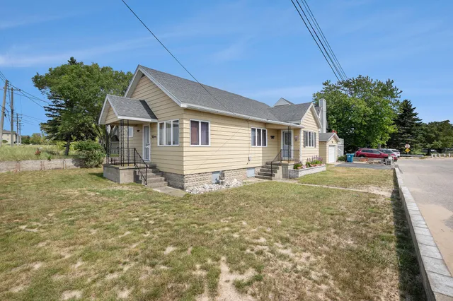 $725,000 | 15 Lakeshore Drive, Manistee, MI 49660