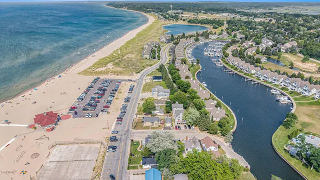 $725,000 | 15 Lakeshore Drive, Manistee, MI 49660