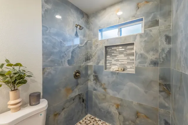 $1,165,000 | 180 Hoomoku Street, Kahului, HI 96732