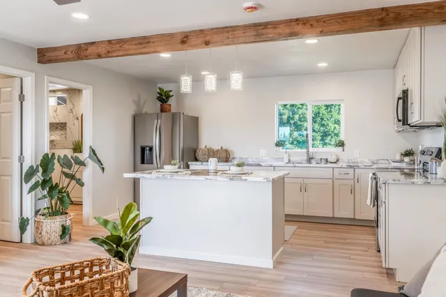 $1,165,000 | 180 Hoomoku Street, Kahului, HI 96732