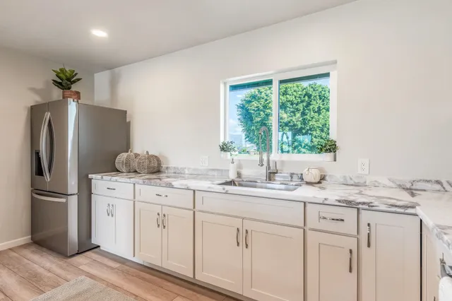 $1,165,000 | 180 Hoomoku Street, Kahului, HI 96732