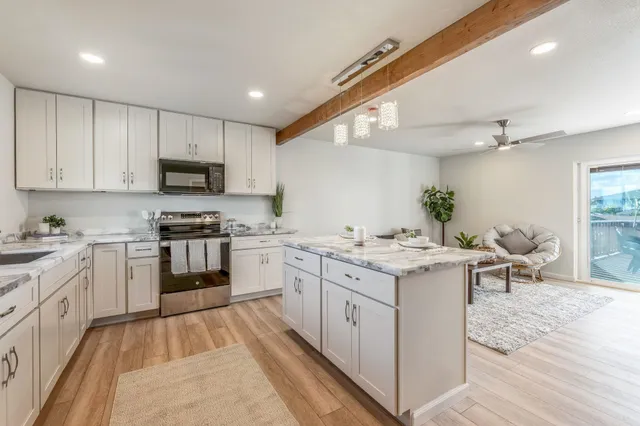 $1,165,000 | 180 Hoomoku Street, Kahului, HI 96732