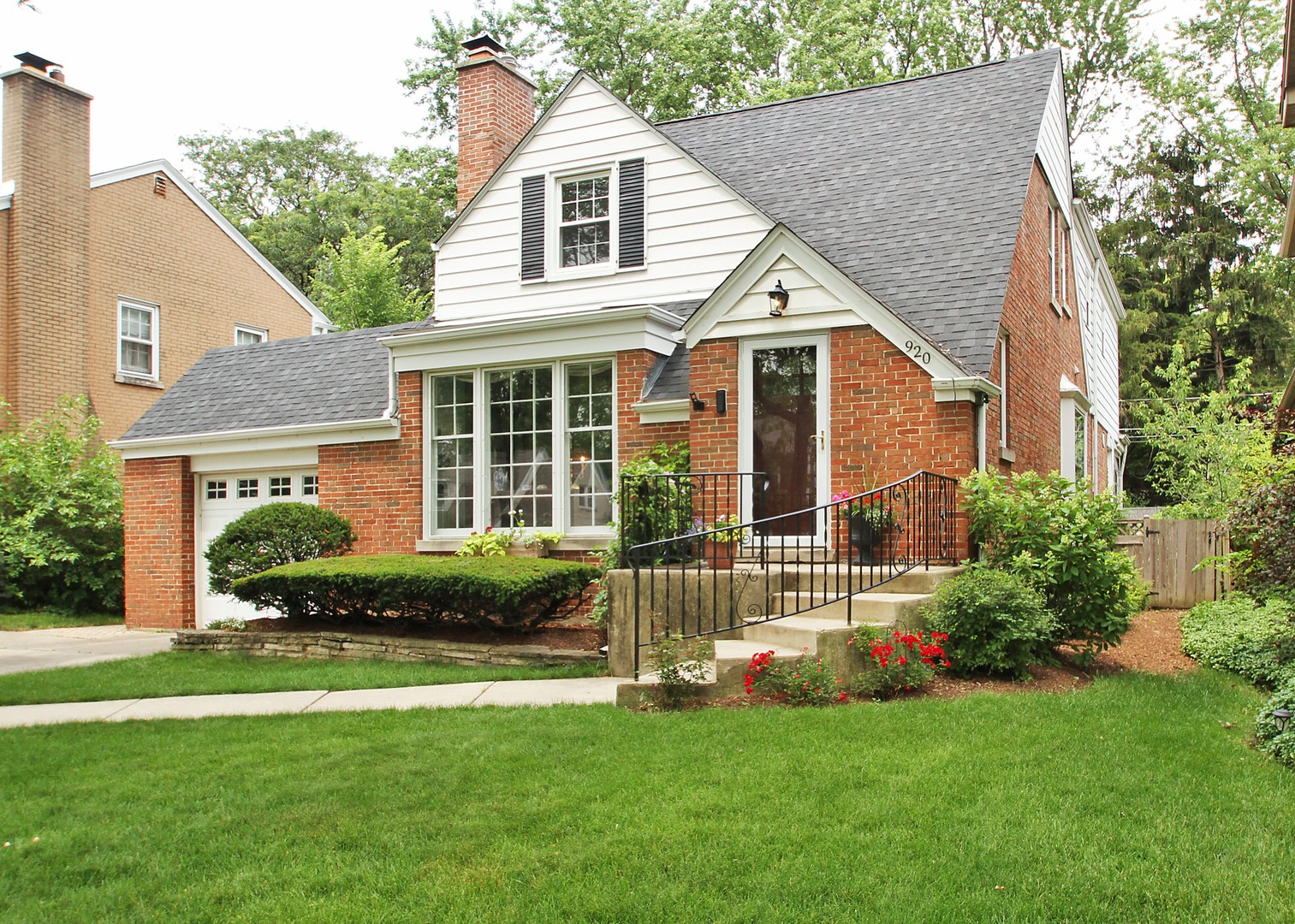920 St James Place Park Ridge, IL 60068 - Photo 1 of 21 Gallery Image 1