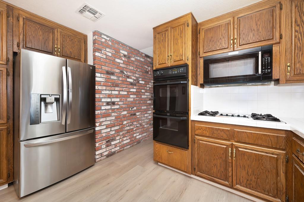 8798 Caselman Road Sacramento, CA 95828 - Photo 14 of 57