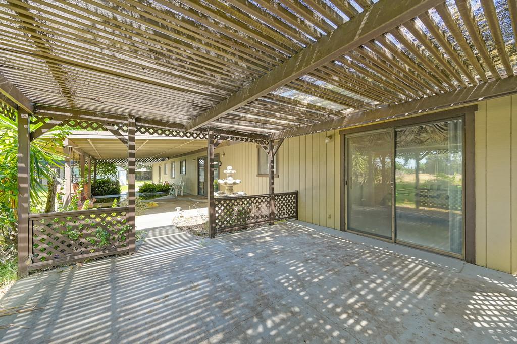 8798 Caselman Road Sacramento, CA 95828 - Photo 37 of 57