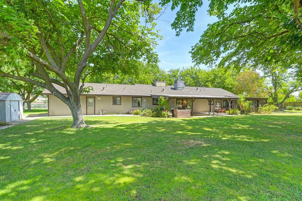 8798 Caselman Road Sacramento, CA 95828 - Photo 39 of 57