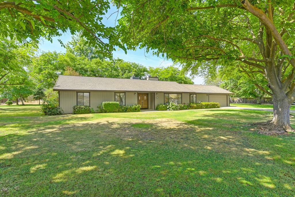 8798 Caselman Road Sacramento, CA 95828 - Photo 4 of 57