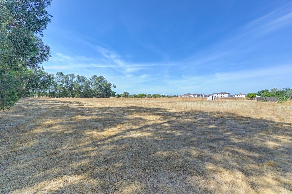 8798 Caselman Road Sacramento, CA 95828 - Photo 46 of 57