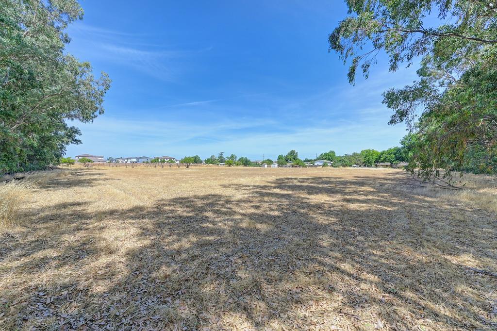8798 Caselman Road Sacramento, CA 95828 - Photo 47 of 57