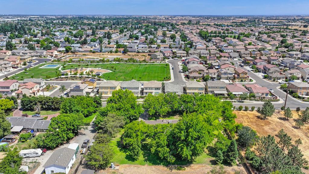 8798 Caselman Road Sacramento, CA 95828 - Photo 52 of 57