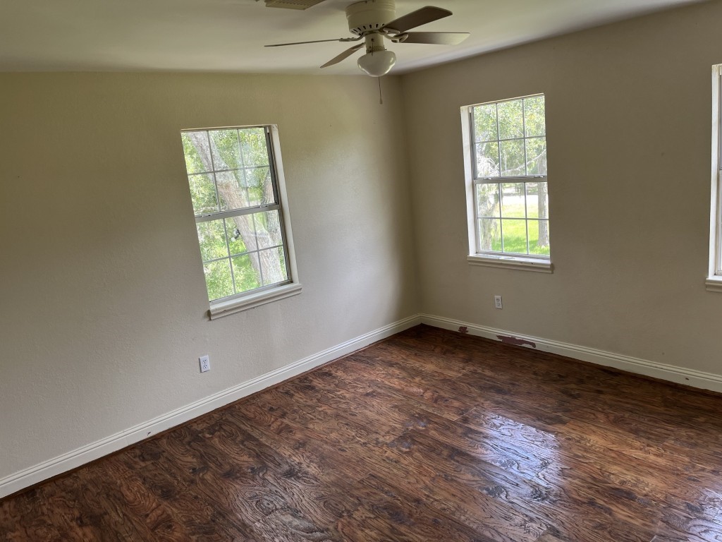 329 Buffalo Trail Lake Jackson, TX 77566 - Photo 11 of 22