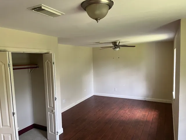 $378,000 | 329 Buffalo Trail, Lake Jackson, TX 77566