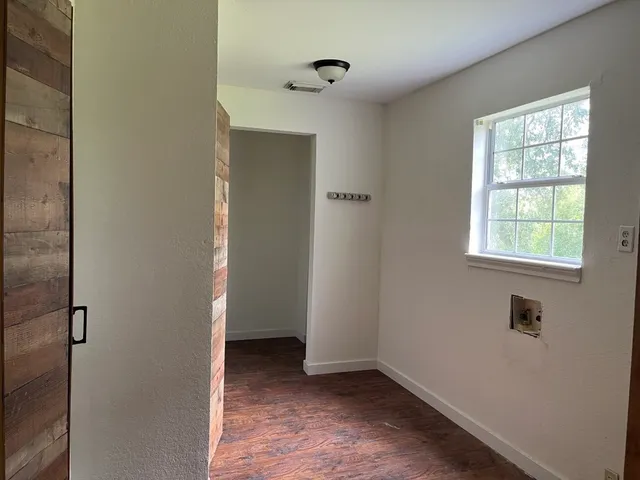 $378,000 | 329 Buffalo Trail, Lake Jackson, TX 77566