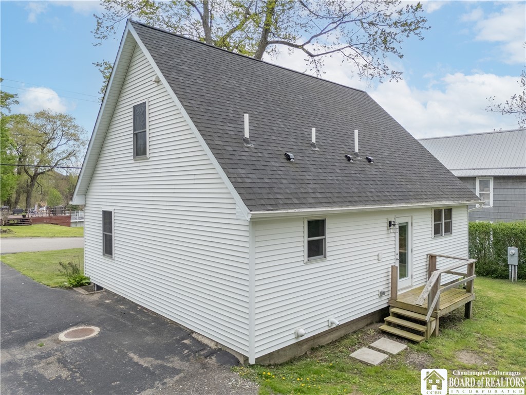 22 High Street Cassadaga, NY 14718 - Photo 3 of 34
