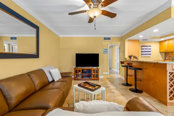 $1,950 | 8911 Blind Pass Road, Unit 223, St. Pete Beach, FL 33706